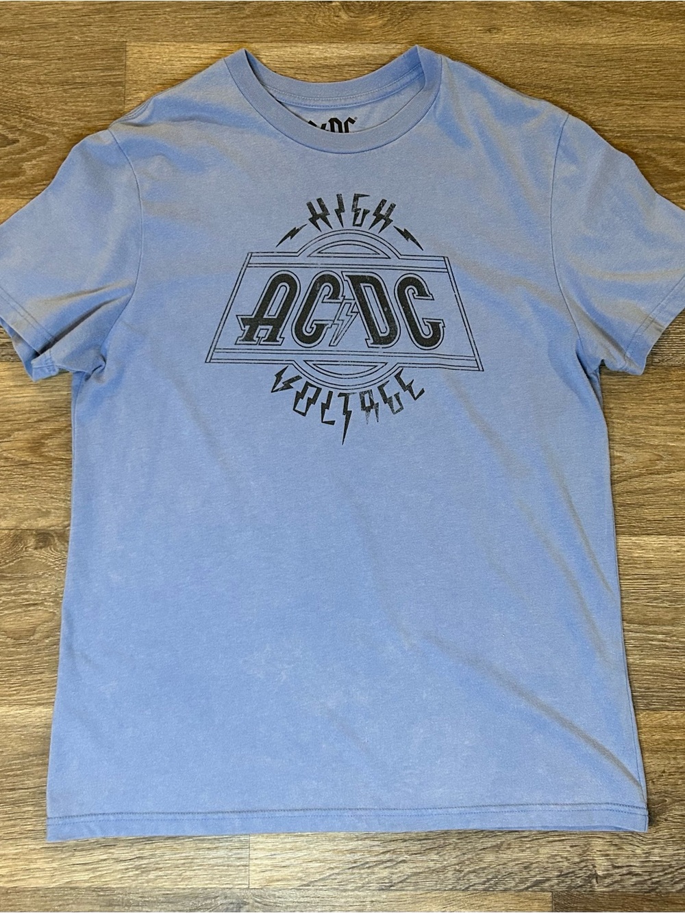 AC/DC Light Blue High Voltage Logo Short Sleeve Tee Mens Medium Band T-Shirt